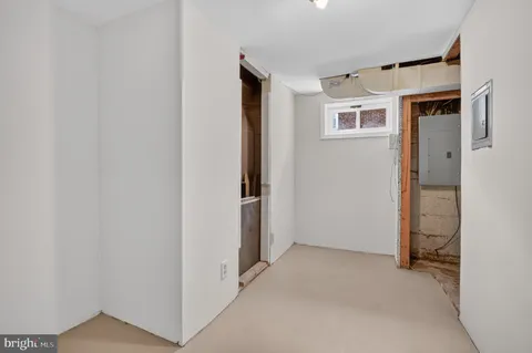 $1,267,000 | 750 North George Mason Drive, Arlington, VA 22203
