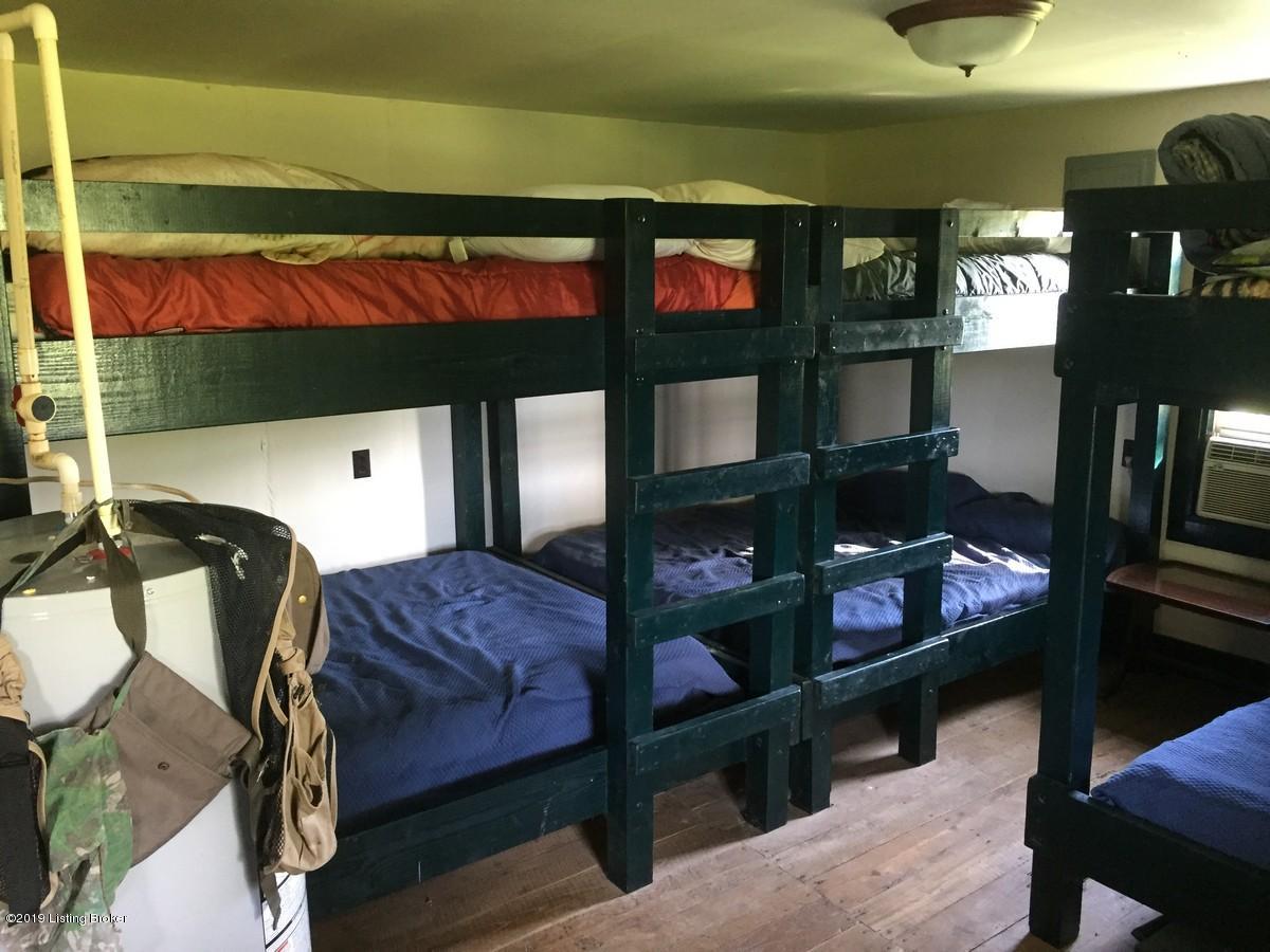 386 Salem Church Road Bee Spring, KY 42207 - Photo 31 of 64 Cabin Bunkroom 2
