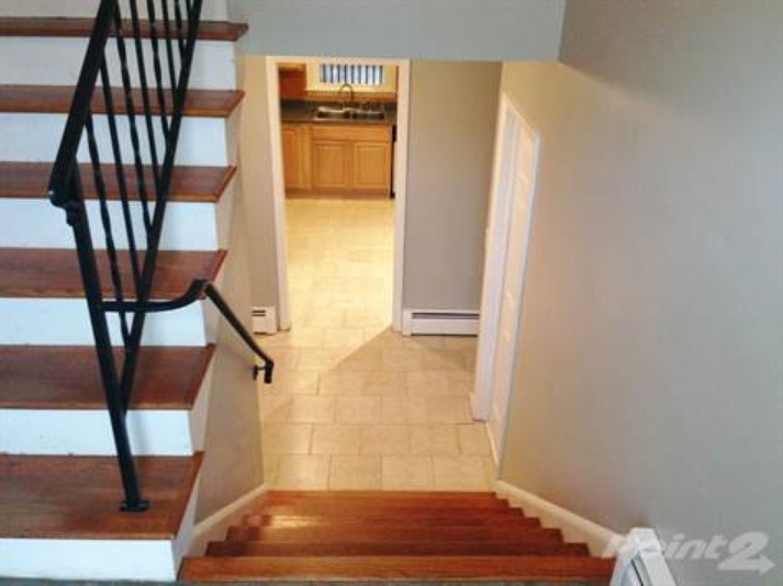 356 Ridge Circle Waynesboro, VA 22980 - Photo 2 of 21 Gallery Image 2
