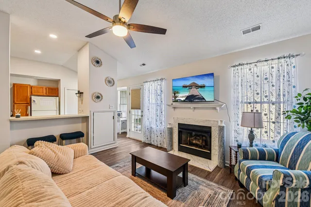 $279,000 | 5719 Becton Park Drive, Charlotte, NC 28227