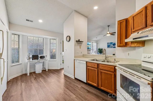 $279,000 | 5719 Becton Park Drive, Charlotte, NC 28227