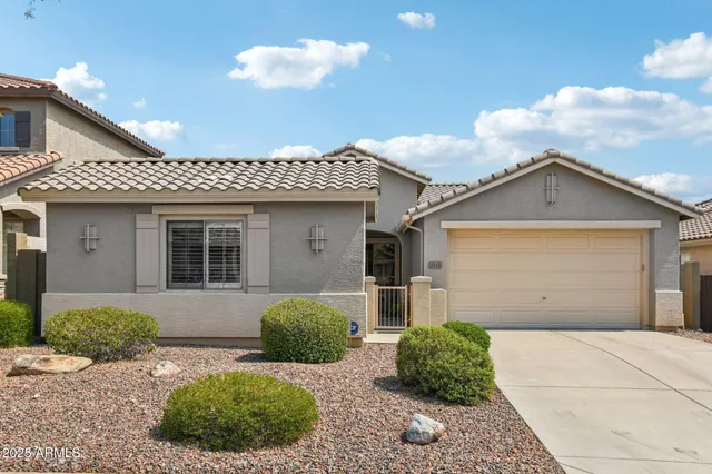 $562,000 | 2533 West Kit Carson Trail, Anthem, AZ 85086