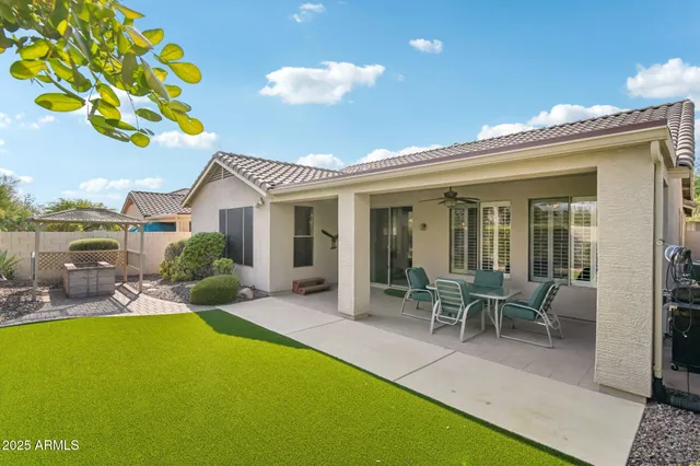 $557,000 | 2533 West Kit Carson Trail, Anthem, AZ 85086