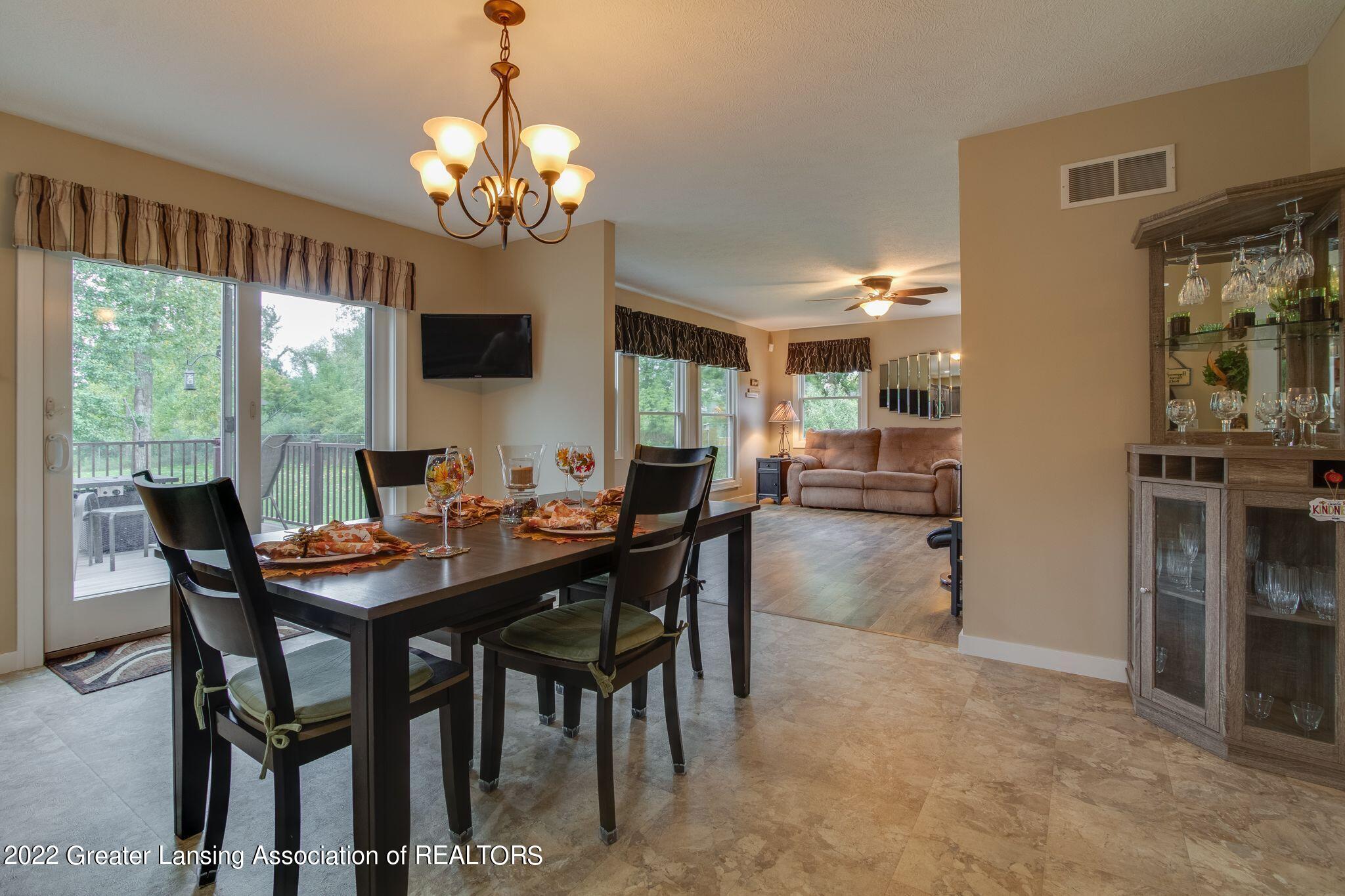8800 Leverett Road Grand Ledge, MI 48837 - Photo 19 of 53 XJvh4WoI
