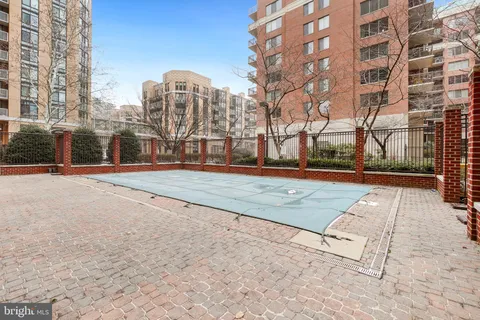 $645,000 | 901 North Monroe Street, Unit 1003, Arlington, VA 22201