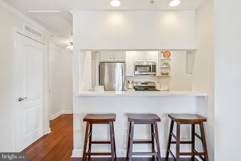 $645,000 | 901 North Monroe Street, Unit 1003, Arlington, VA 22201