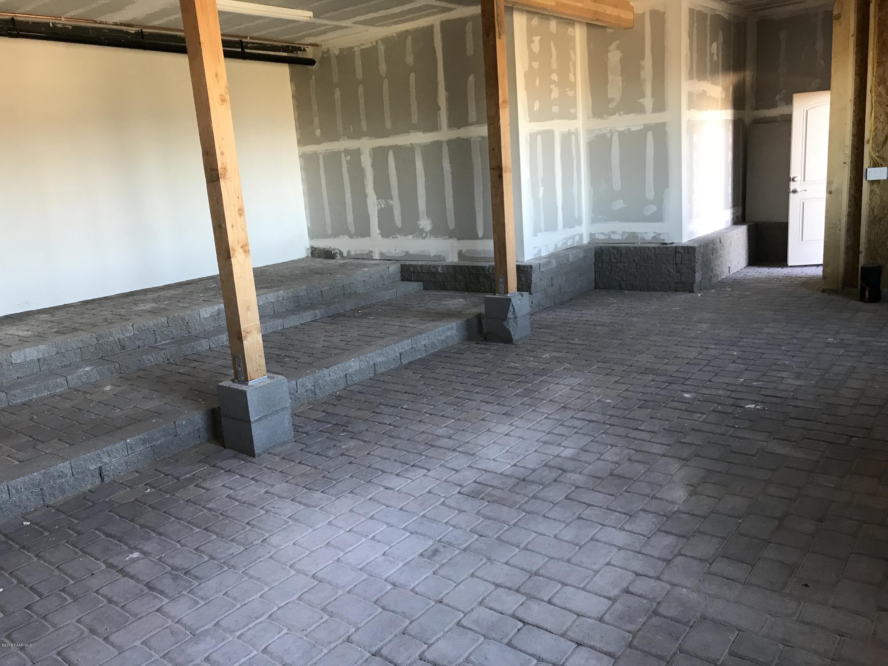 531 Miracle Rider Road Prescott, AZ 86301 - Photo 26 of 31 an empty room with windows
