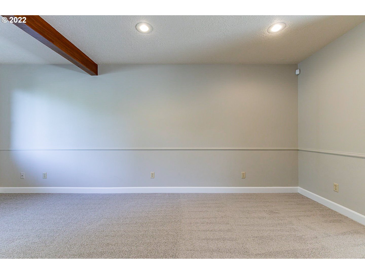 1302 Southwest 19th Drive Gresham, OR 97080 - Photo 17 of 32 a view of an empty room