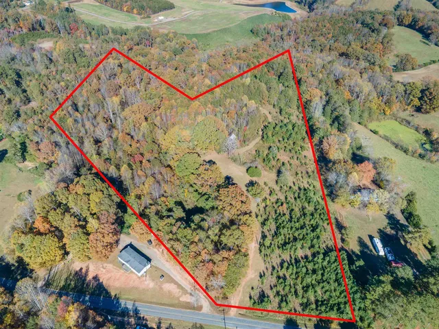 $399,999 | 523 Mcdade Road, Tryon, NC 28782