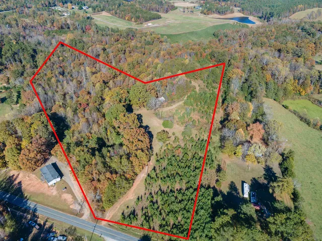 $399,999 | 523 Mcdade Road, Tryon, NC 28782