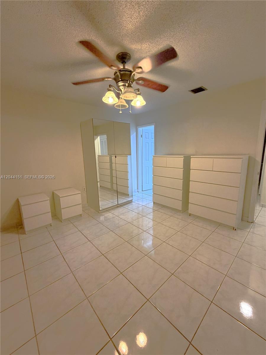 14725 Southwest 86th Lane Miami, FL 33193 - Photo 11 of 32