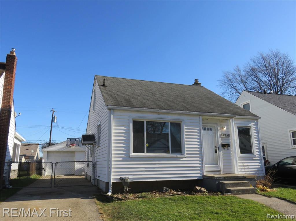 21740 Rausch Avenue Eastpointe, MI 48021 - Photo 2 of 25
