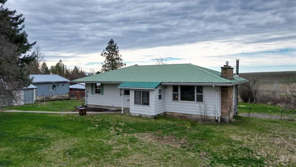 $575,000 | 3611 Highway 8, Troy, ID 83871