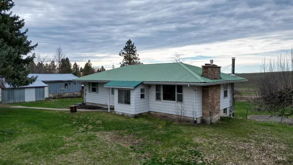 $575,000 | 3611 Highway 8, Troy, ID 83871