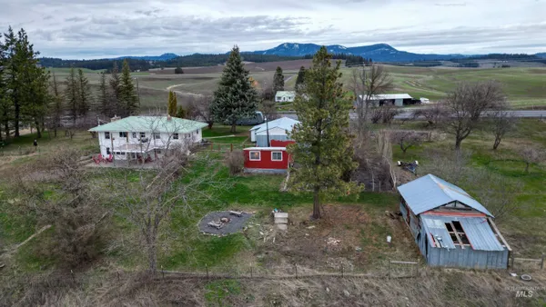 $575,000 | 3611 Highway 8, Troy, ID 83871