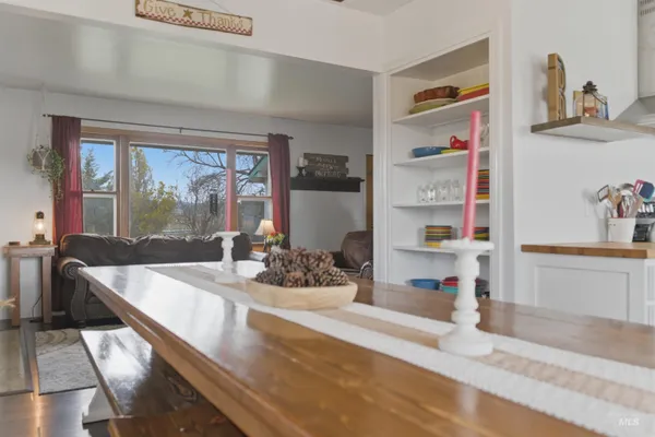 $575,000 | 3611 Highway 8, Troy, ID 83871