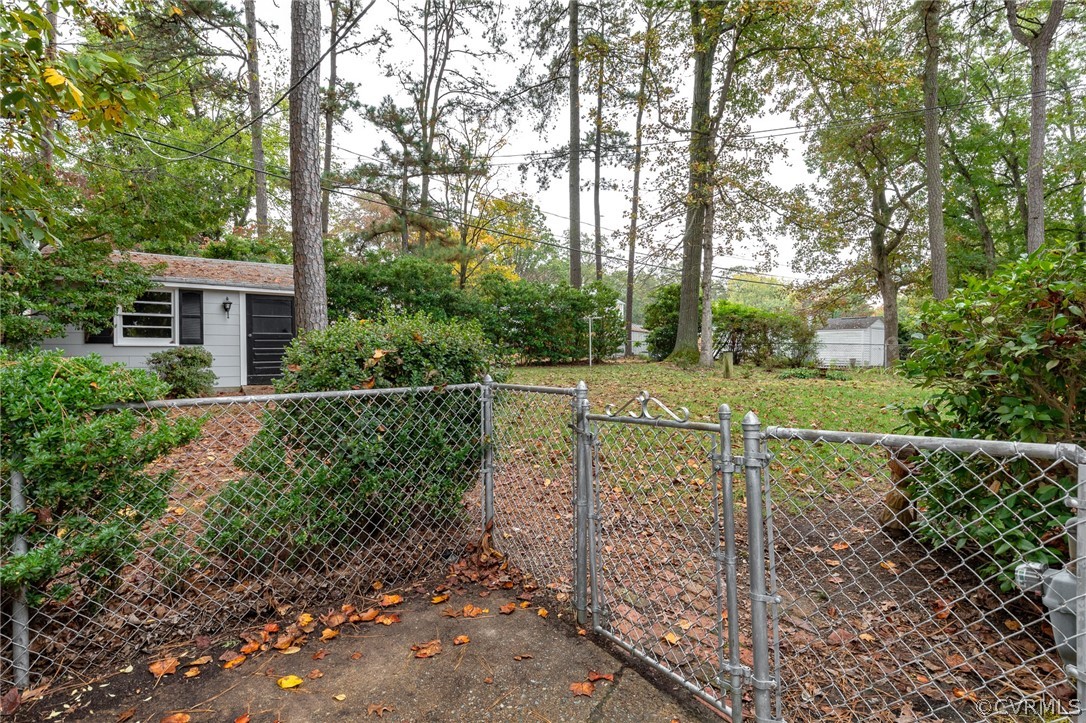 2405 Cranbrook Road Henrico, VA 23229 - Photo 33 of 35 Gallery Image 33