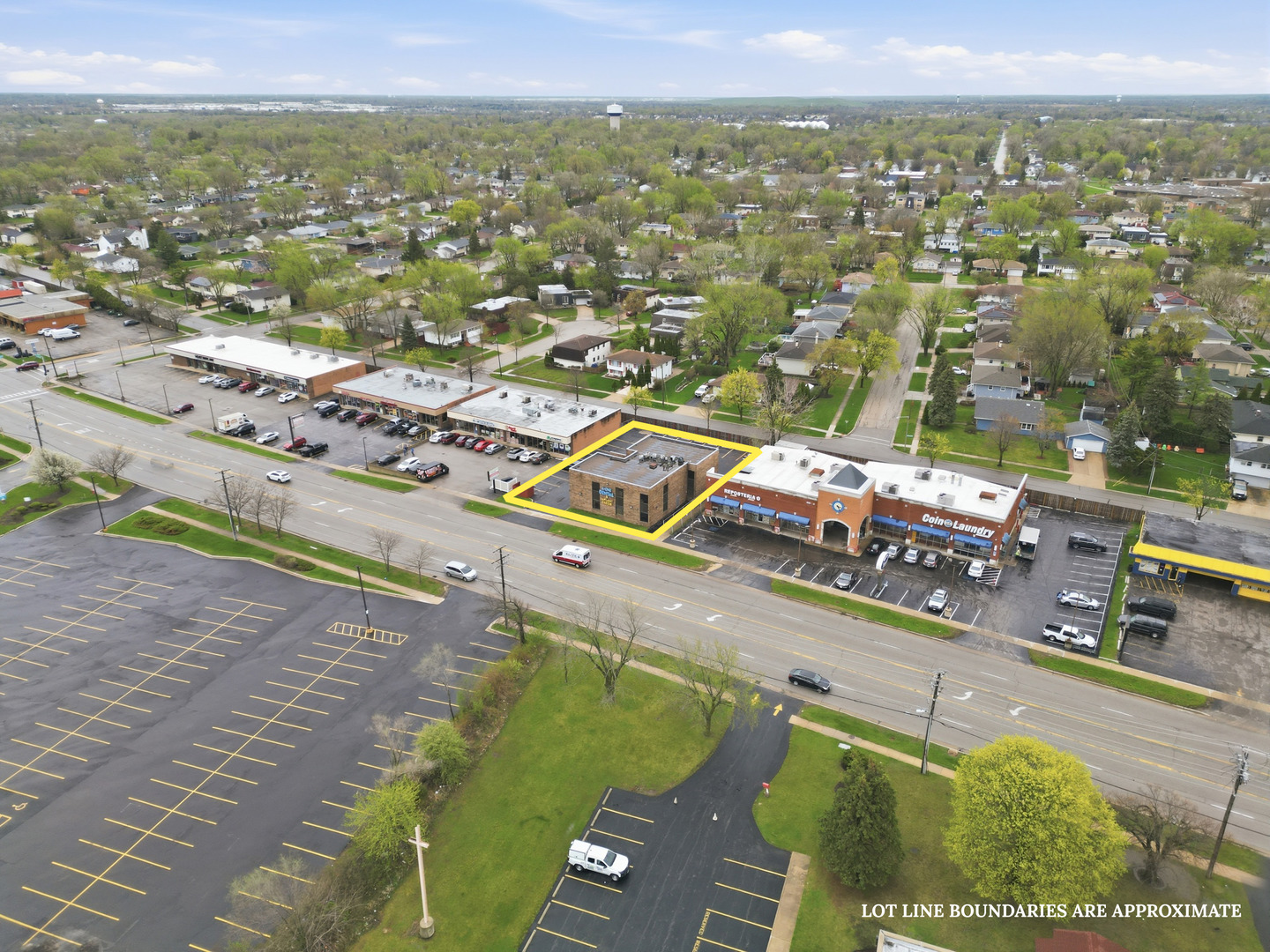 2071 Irving Park Road Hanover Park, IL 60133 - Photo 48 of 53 an aerial view of residential houses with outdoor space