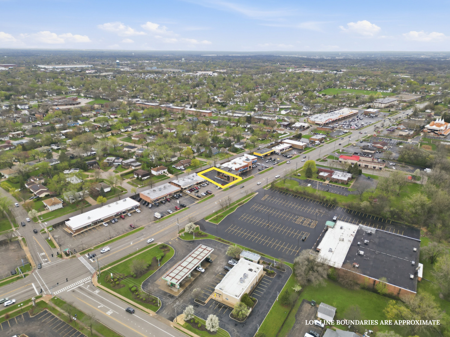 2071 Irving Park Road Hanover Park, IL 60133 - Photo 51 of 53 an aerial view of residential houses with outdoor space