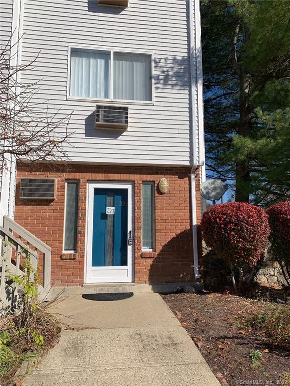 925 Oronoke Road, Unit 32J Waterbury, CT 06708 - Photo 1 of 1