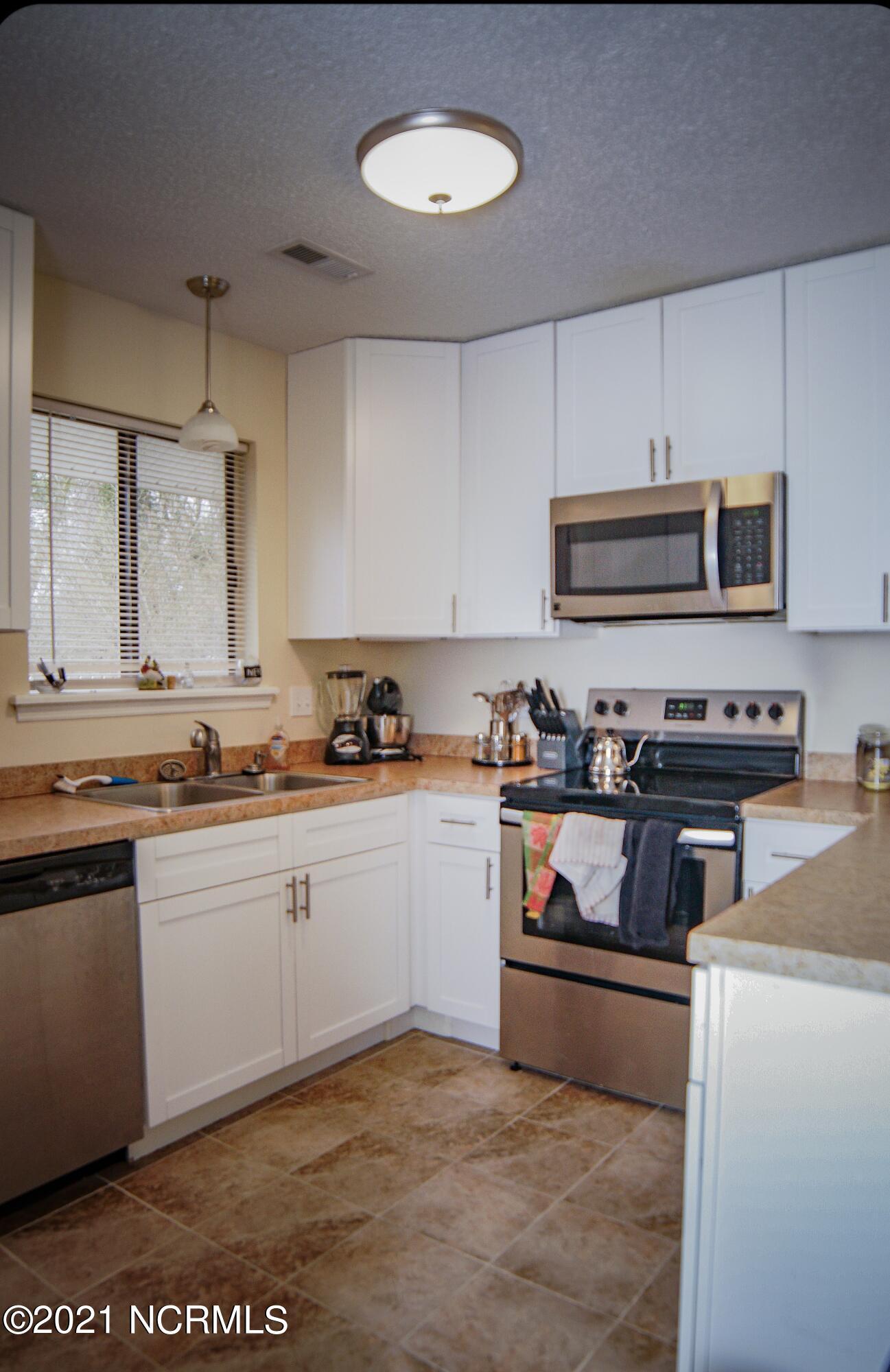 1035 Massey Road Jacksonville, NC 28546 - Photo 11 of 25 11