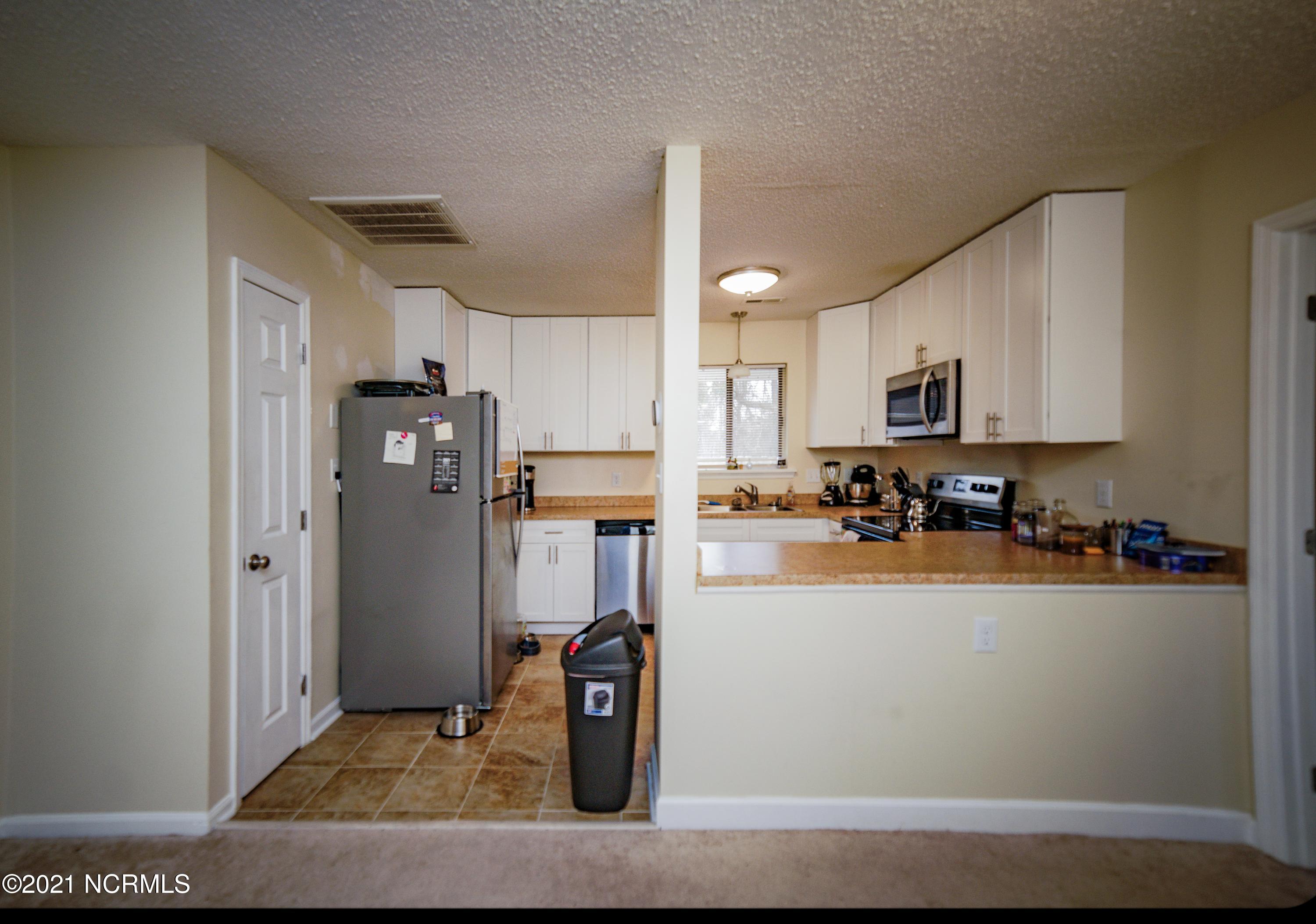 1035 Massey Road Jacksonville, NC 28546 - Photo 9 of 25 9