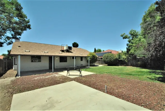 $2,595 | 1161 Filbert Avenue, Clovis, CA 93611