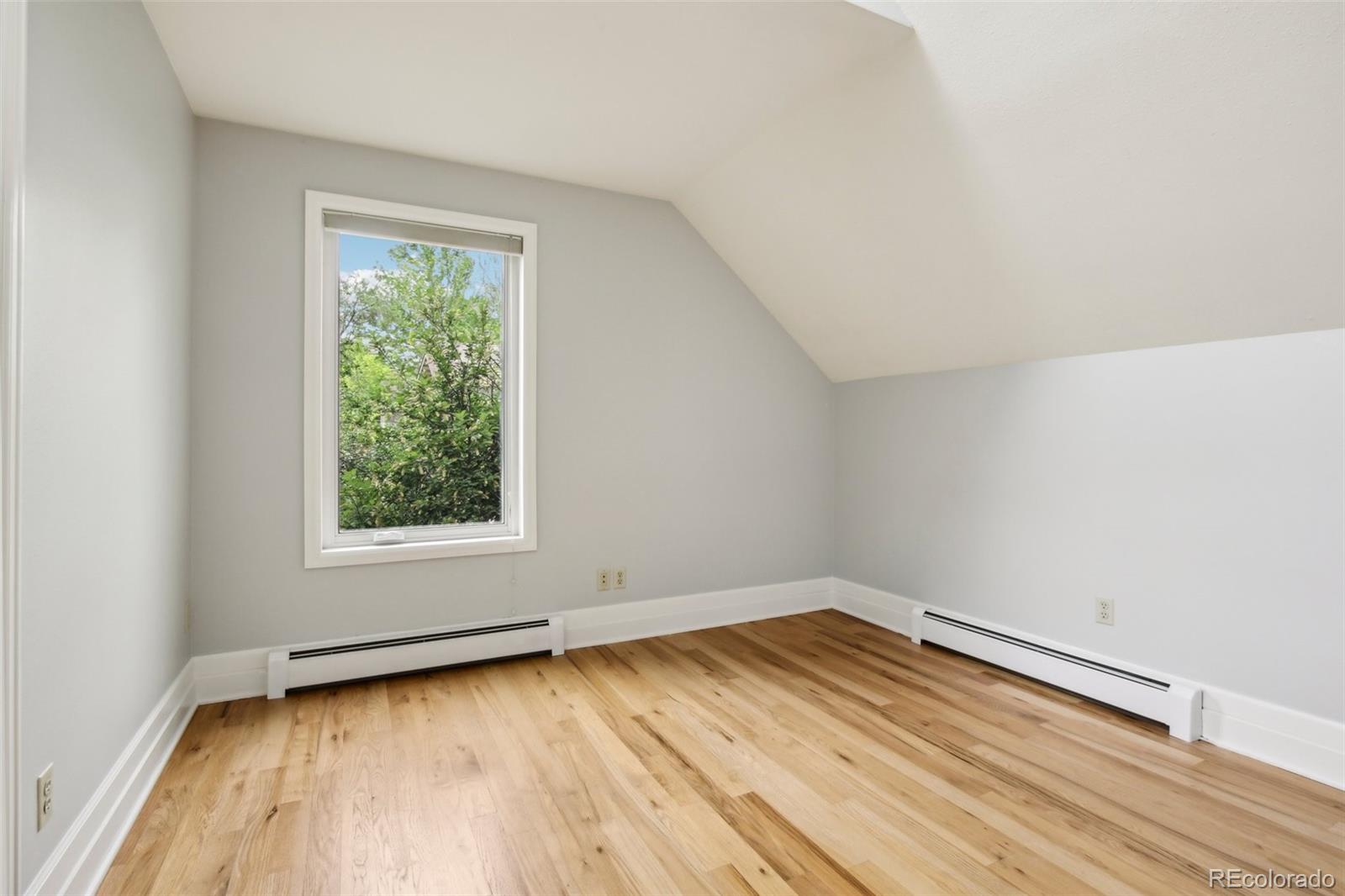 2255 18th Street Boulder, CO 80302 - Photo 20 of 45 an empty room with a window