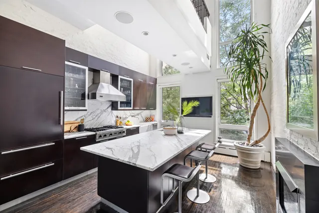 $6,495,000 | 262 West 25th Street | Chelsea