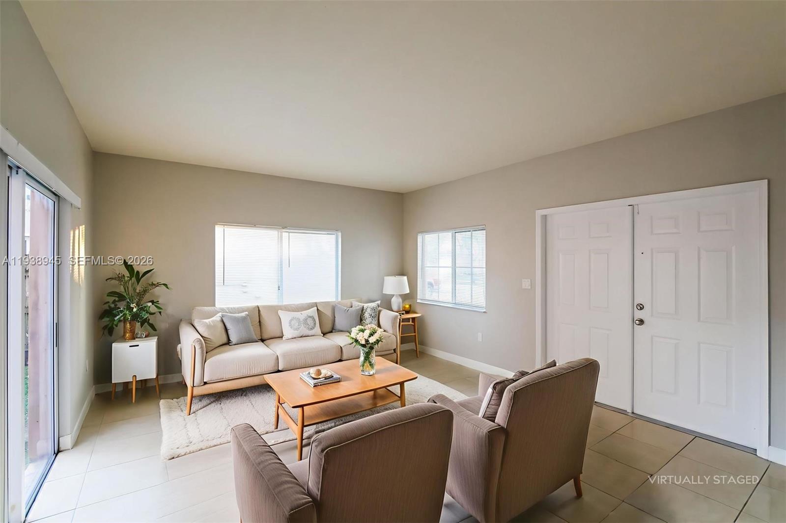 377 Northeast 29th Terrace Homestead, FL 33033 - Photo 3 of 18