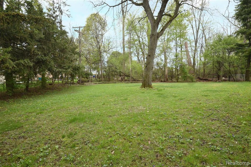 19501 Waltham Road Beverly Hills, MI 48025 - Photo 29 of 30