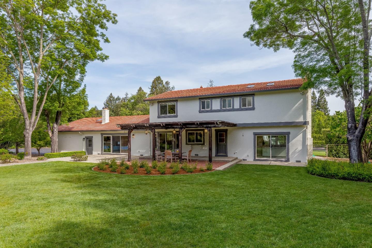 9 Valley Road Atherton, CA 94027 - Photo 24 of 25 Gallery Image 24