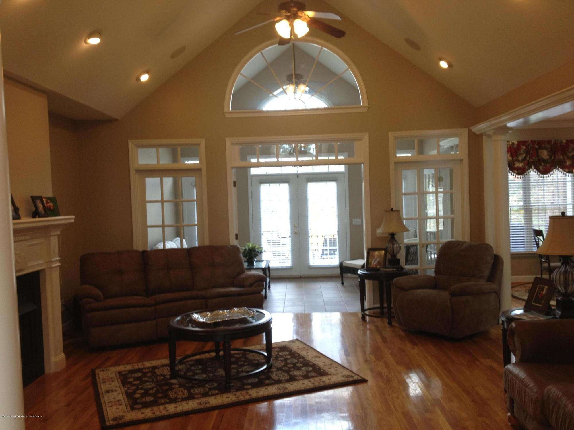 1402 Pineview Road Jasper, AL 35504 - Photo 2 of 28 Gallery Image 2