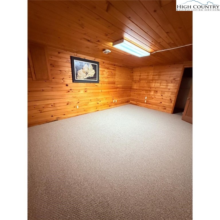 154 Breezy Lane Deep Gap, NC 28618 - Photo 35 of 46 a view of an empty room