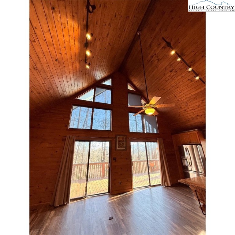 154 Breezy Lane Deep Gap, NC 28618 - Photo 8 of 46 a view of an entryway