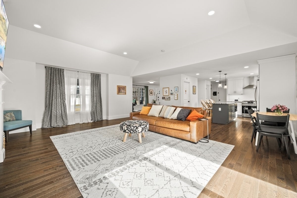 64 Copperwood Road Pembroke, MA 02359 - Photo 15 of 37