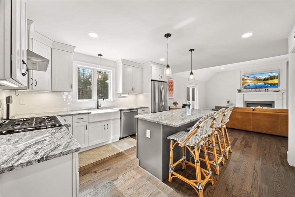 64 Copperwood Road Pembroke, MA 02359 - Photo 17 of 37