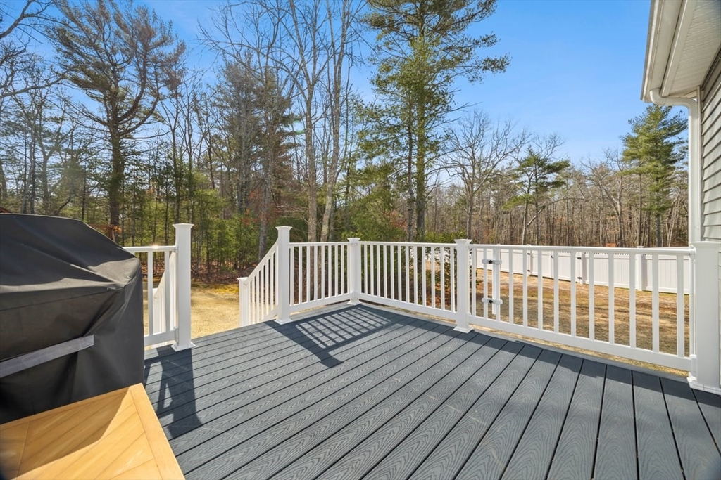 64 Copperwood Road Pembroke, MA 02359 - Photo 5 of 37