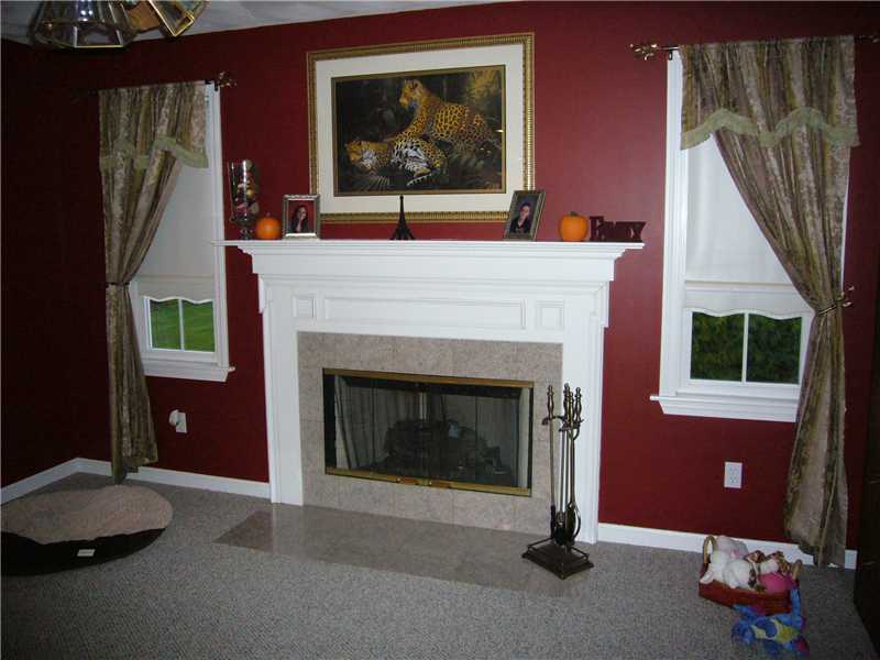 205 Tomahawk Trail Cranston, RI 02921 - Photo 5 of 21 Living Room.