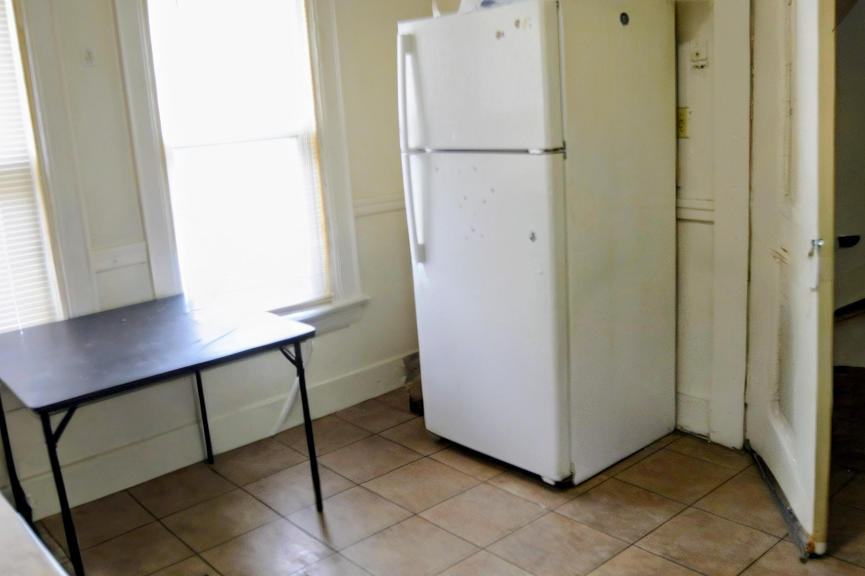 2519 North 35th Street Milwaukee, WI 53210 - Photo 11 of 15 Upper Kitchen