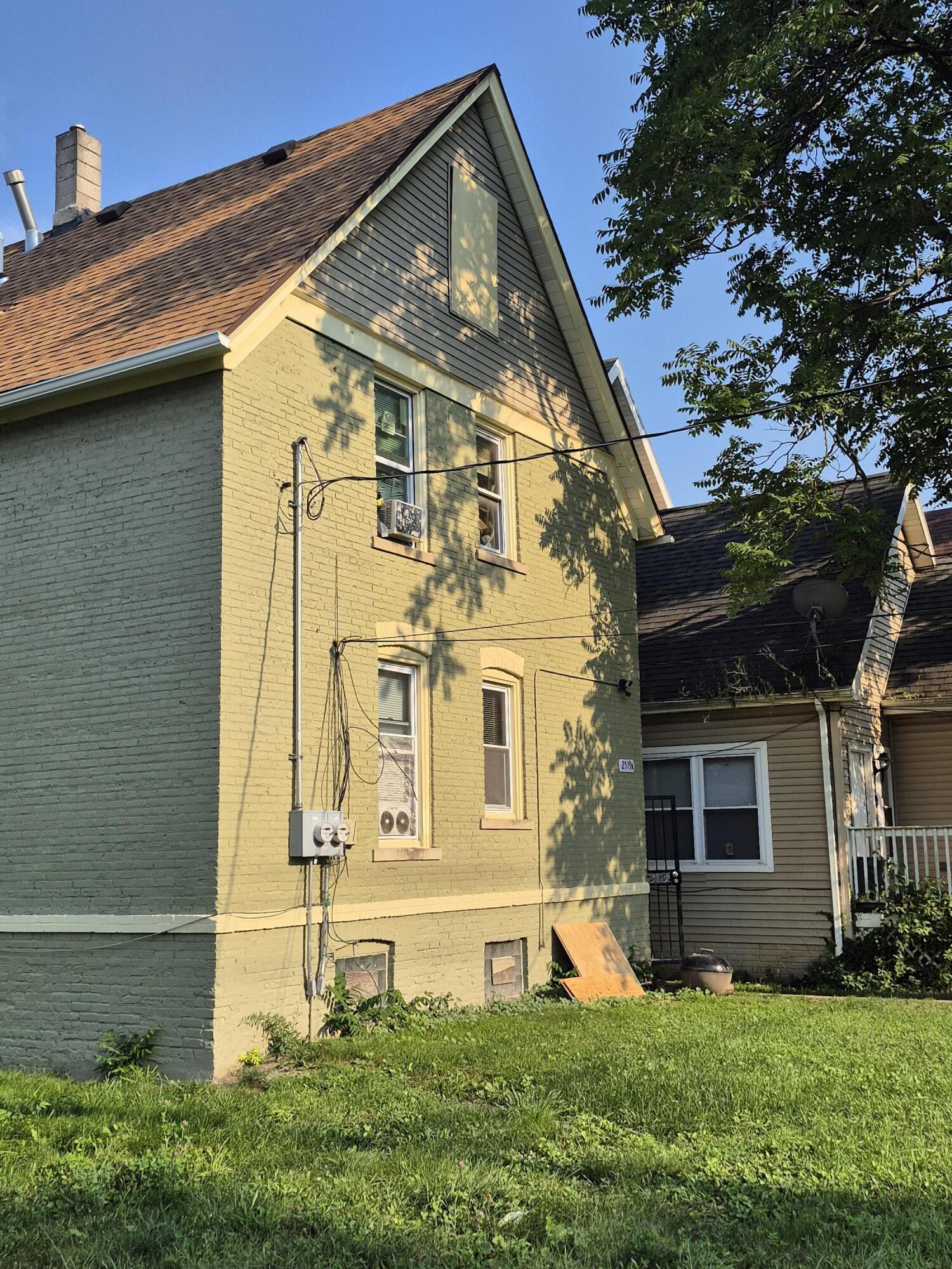 2519 North 35th Street Milwaukee, WI 53210 - Photo 3 of 15 1000006699