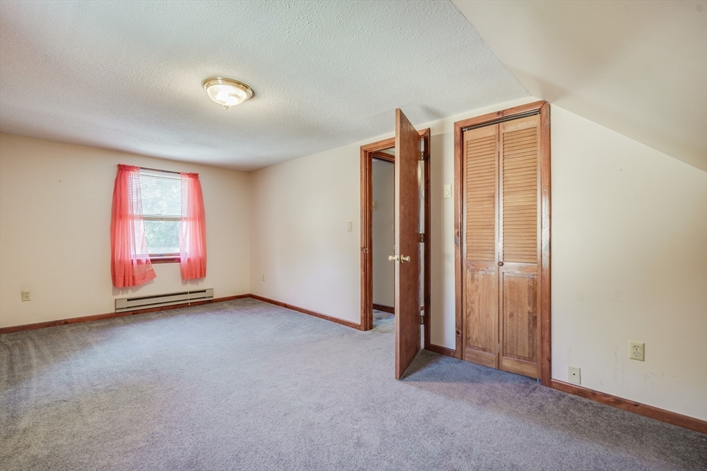 631 Newbury Street Springfield, MA 01104 - Photo 20 of 25 Gallery Image 20