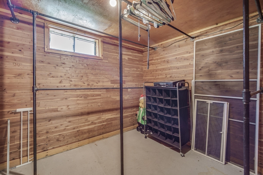 631 Newbury Street Springfield, MA 01104 - Photo 23 of 25 Gallery Image 23