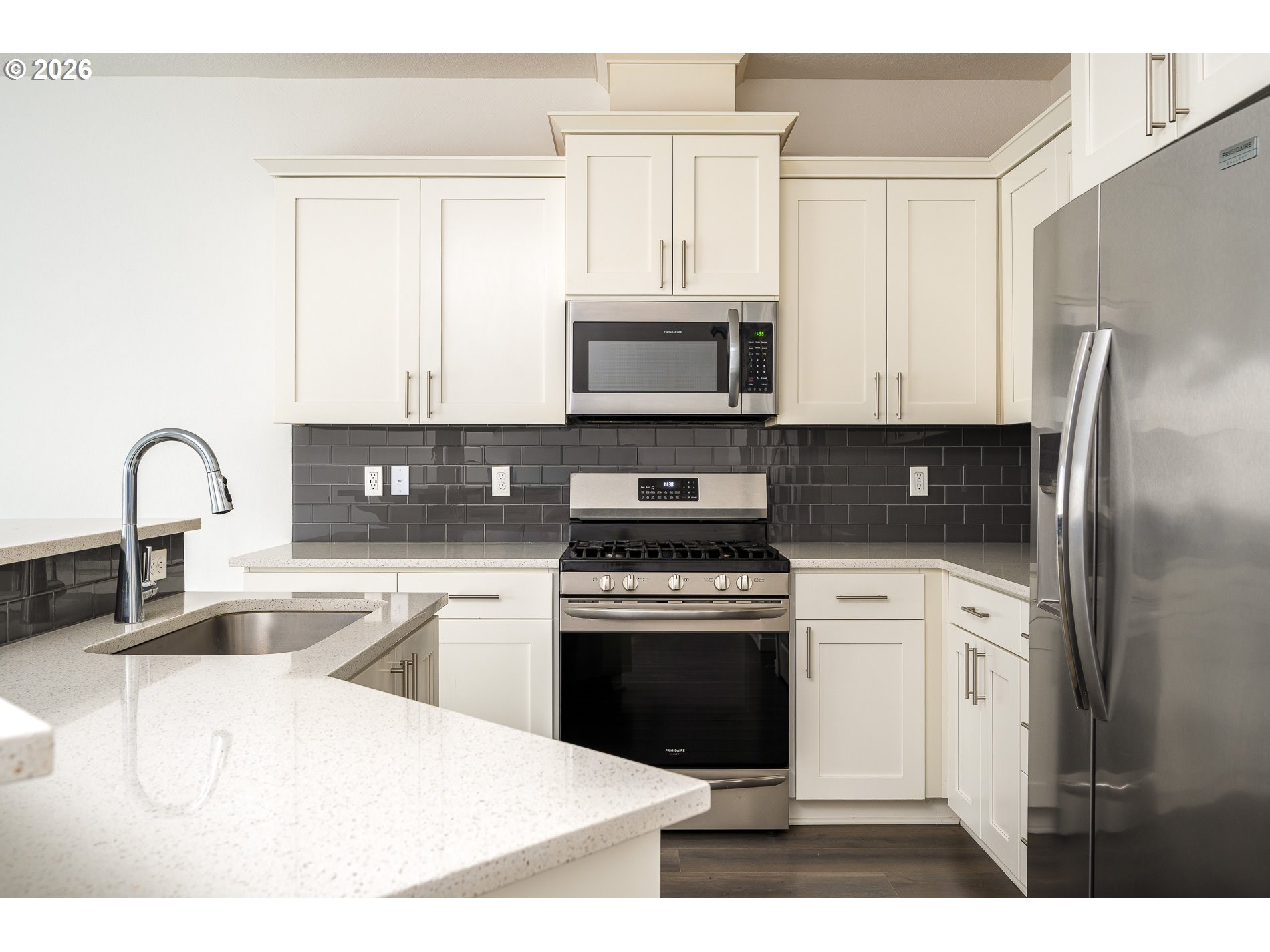 835 South 25th Avenue Cornelius, OR 97113 - Photo 4 of 19