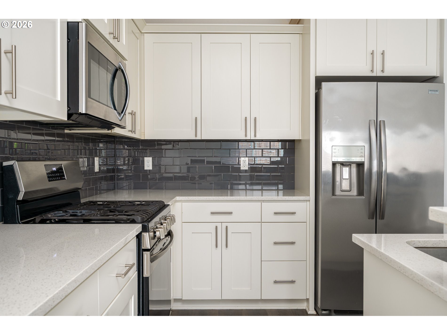 835 South 25th Avenue Cornelius, OR 97113 - Photo 5 of 19