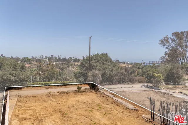 $1,950,000 | 533 North Marquette Street, Pacific Palisades, CA 90272