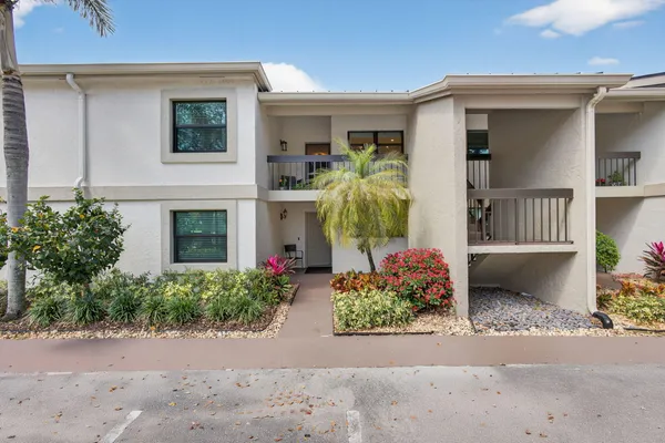 $350,000 | 12871 Briarlake Drive, Unit 203, Palm Beach Gardens, FL 33418