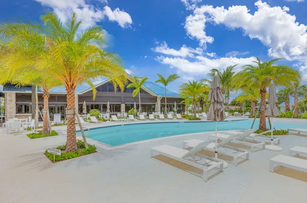 $350,000 | 12871 Briarlake Drive, Unit 203, Palm Beach Gardens, FL 33418
