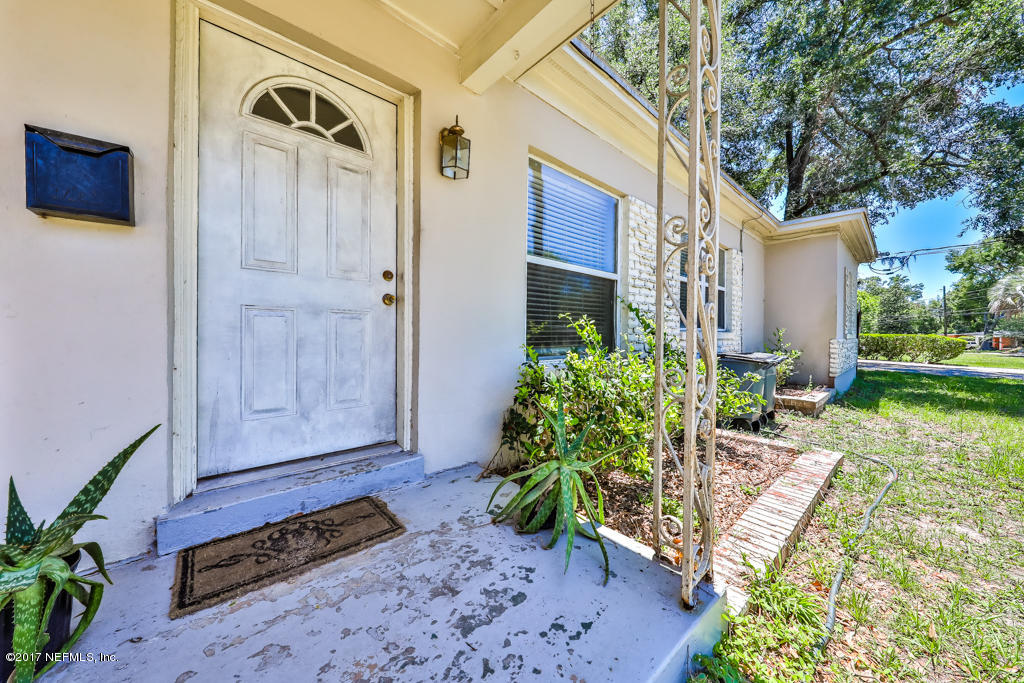 339 Brunswick Road Jacksonville, FL 32216 - Photo 4 of 17 Front Door