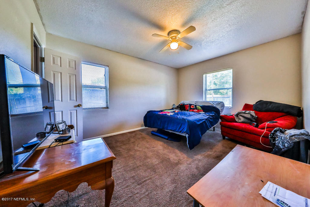 339 Brunswick Road Jacksonville, FL 32216 - Photo 8 of 17 Bedroom 3